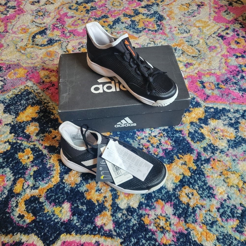 Adidas adizero junior tennis shoe size 3 new with tags